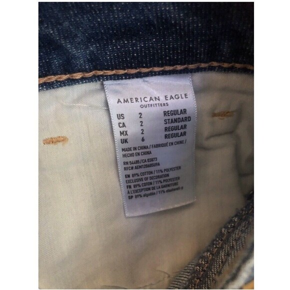 American Eagle AEO Tomgirl Distressed Jeans Size 2 Light Wash - Picture 7 of 13